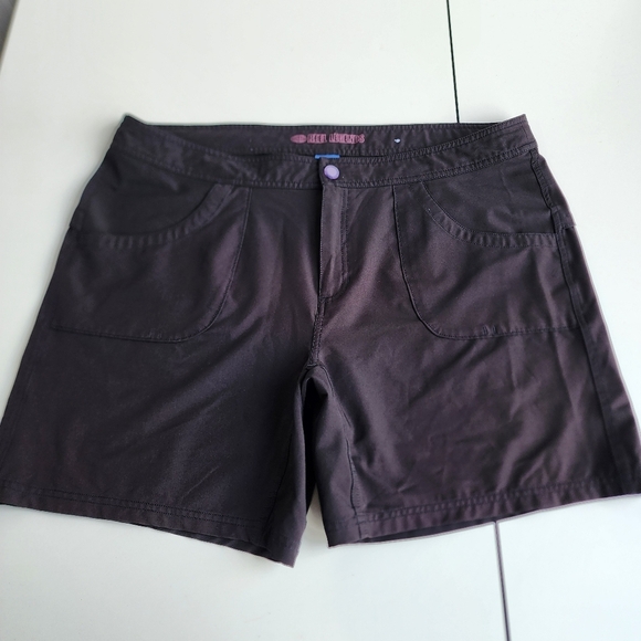 Reel Legends Women Shorts Black Golf Hiking Outdoor Athletic Pockets Stretch 18W - Picture 1 of 8